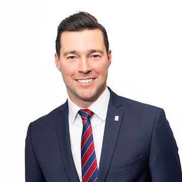 Dr. Johannes Reuschen Dr. Johannes Reuschen